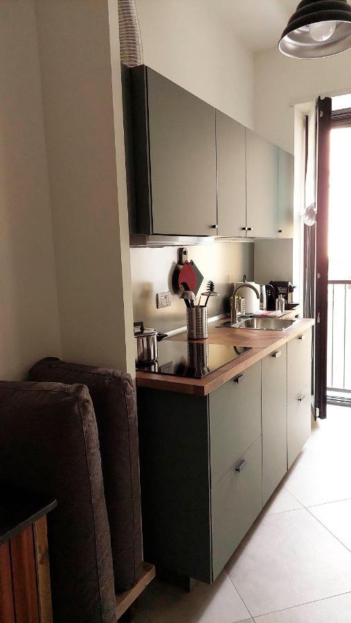 Appartement Little Nest Cenisio Monumentale à Milan Extérieur photo